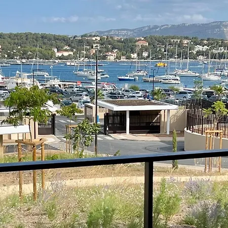 L'apart'83 - T2 Classe 5 Etoiles - Belle Vue Sur La Baie Du Lazaret Lejlighed Saint-Elme